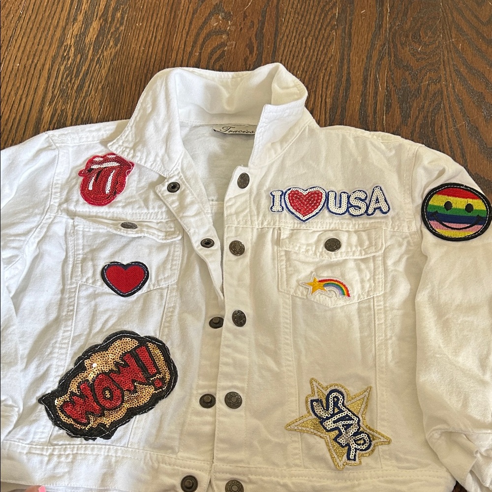 Trac White Fabric with Label
